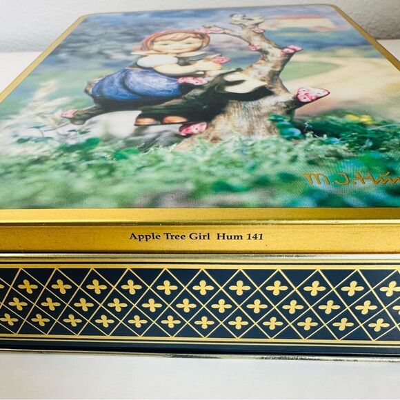 1993 M.J. Hummel Goebel Collector Stationary Tin ~ HUM 141 "Apple Tree Girl" - Picture 4 of 5